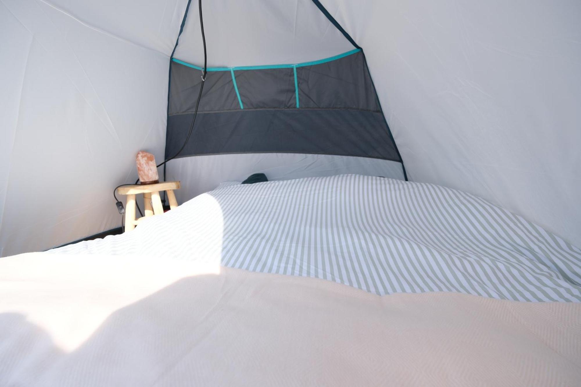 It's A Tent - On A Boat! Campo de lujo *
